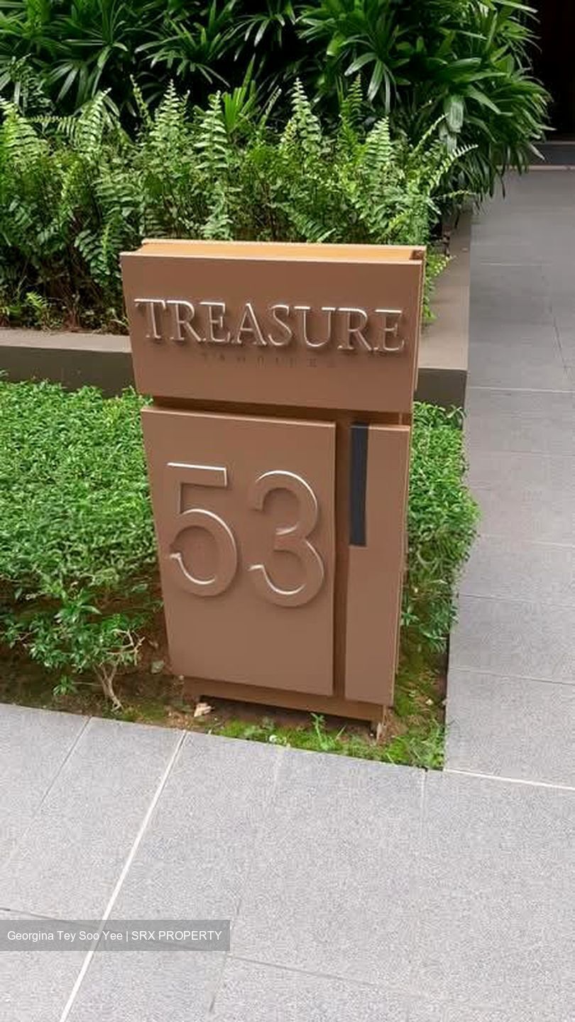 Treasure at Tampines (D18), Condominium #566181041